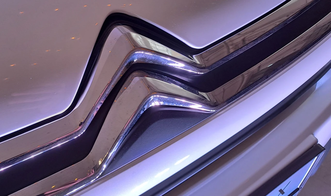 Citroen e-C4 X