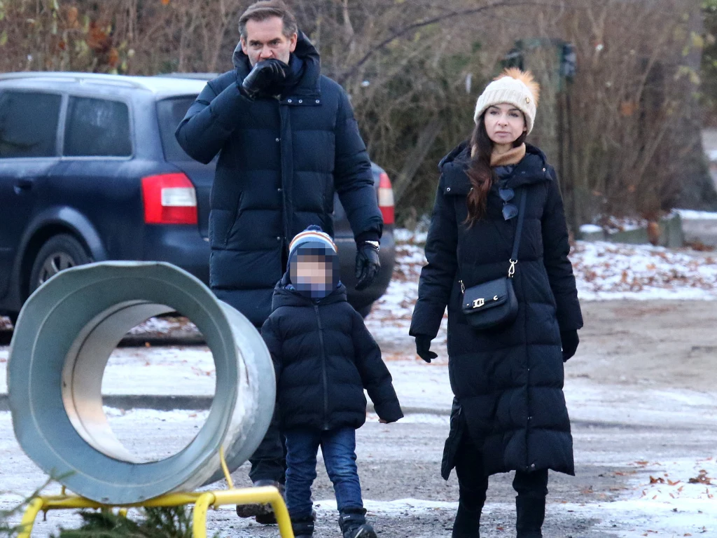 Marta Kaczyńska wybiera choinkę z synkiem i trzecim mężem, Piotrem Zielińskim