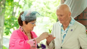 Irena (Krystyna Tkacz) w końcu zostanie żoną Tolka (Marek Siudym)