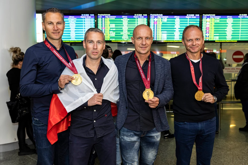 Polscy sędziowie wrócili do kraju po występie w finale mundialu Polscy sędziowie wrócili do kraju po występie w finale mundialu