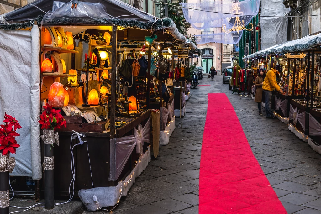Świąteczne stragany w Katanii Świąteczne stragany w Katanii
