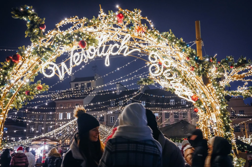 Świąteczne iluminacje w Warszawie cieszą oko również w tym roku