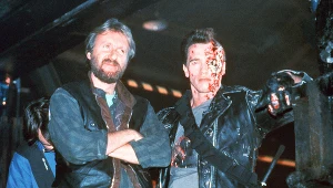 James Cameron i Arnold Schwarzenegger na planie drugiej części "Terminatora"