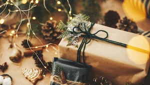Pomysły na świąteczne prezenty od polskich firm odzieżowych
