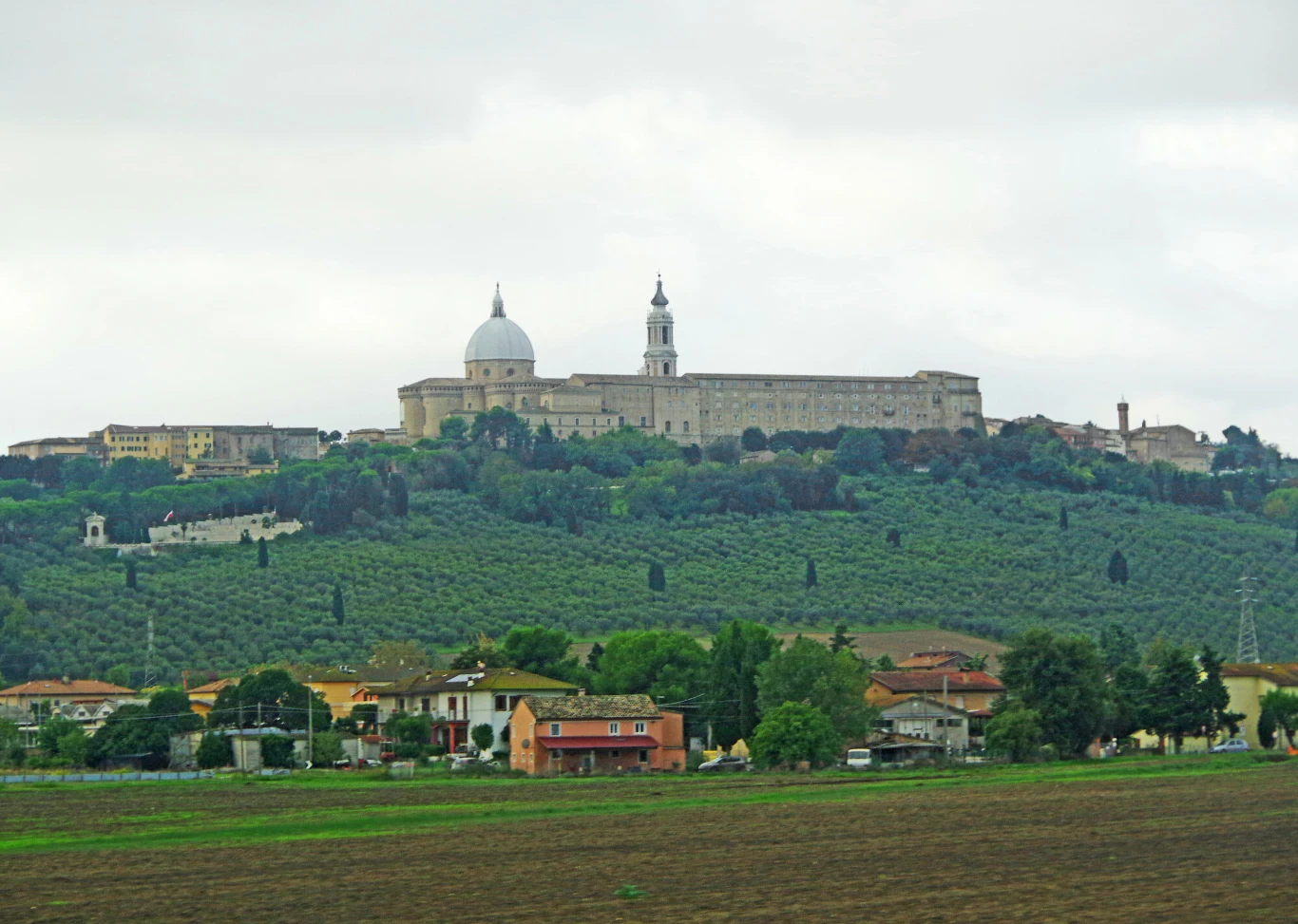 Bazylika w Loreto co roku przyciąga tłumy pielgrzymów