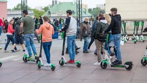 Posłowie: hulajnogi są za szybkie. Potrzebna jest zmiana przepisów