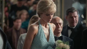 Elizabeth Debicki jako księżna Diana w serialu "The Crown"