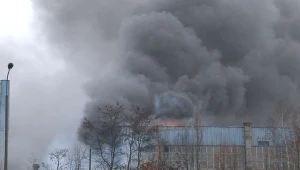 Płonie fabryka w Koninie