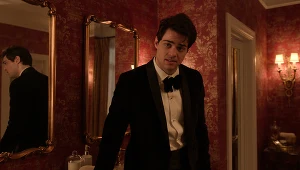 Noah Centineo w serialu "Zwerbowany"