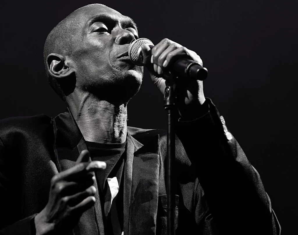 Wokalista Faithless, Maxi Jazz