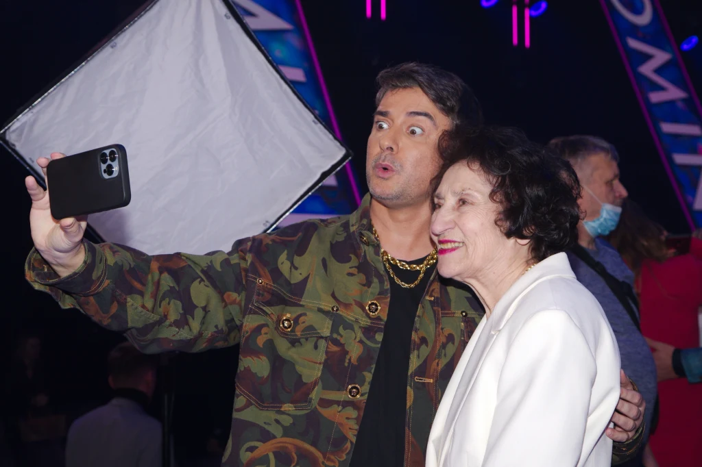 Marcin Tyszka z mamą Marcin Tyszka z mamą