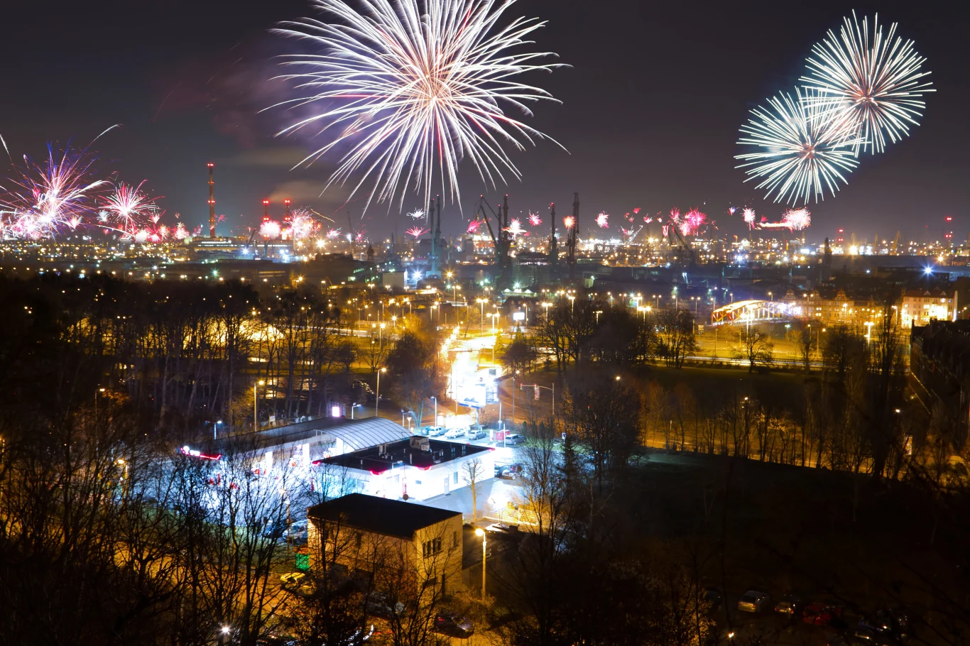 Życzenia można wysłać zarówno w sylwestra, jak i w Nowy Rok
