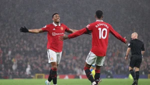 Anthony Martial i Marcus Rashford celebrują gola dla Manchesteru United