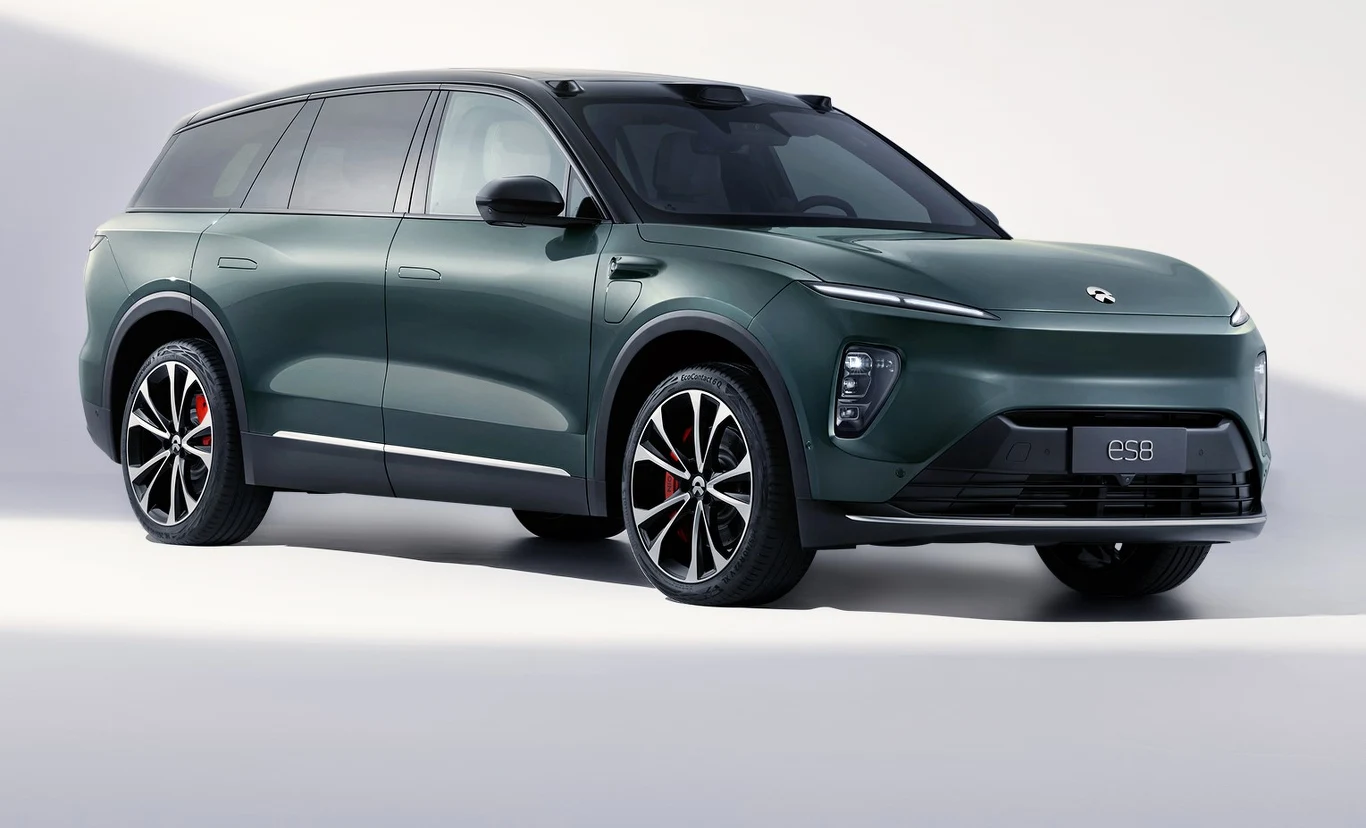 Nio ES8