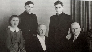 Bracia, księża, przyjaciele. Jak wyglądały relacje rodzinne Josepha Ratzingera? 