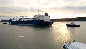 Mający prawie 300 m długości statek-terminal Exemplar wypłynął pod koniec sierpnia z Argentyny, a następnie przez Gibraltar dotarł do Zatoki Fińskiej