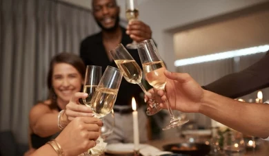 Czym się różni prosecco od szampana? Co wybrać na Sylwestra?