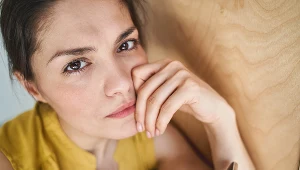 Introwertycy wciąż postrzegani są przez pryzmat stereotypów. Jakie cechy faktycznie ich wyróżniają?