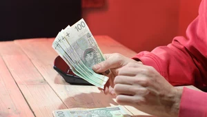 Rząd przedstawił swoją propozycję ws. wysokości przyszłorocznej płacy minimalnej