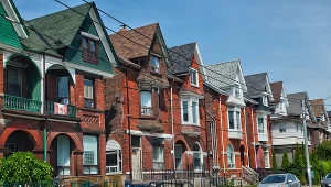 Kanada wprowadziła podatki od niezamieszkałych domów i mieszkań, a także dwuletni zakaz kupna domów dla obcokrajowców