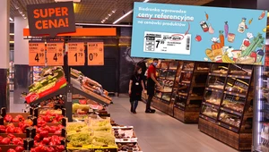 Biedronka prezentuje cenę detaliczną, cenę regularną i cenę referencyjną (fot. Biedronka / 123/PICSEL)