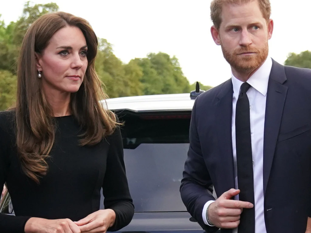 Książę Harry w swojej biografii "Spare" wspomina o księżnej Kate. Zaatakował szwagierkę