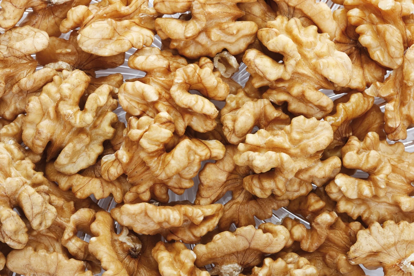 Orzechy włoskie uznawane są za jedne z najzdrowszych na świecie. Warto po nie sięgać, ale, oczywiście, jeśli nie ma ku temu żadnych przeciwwskazań Orzechy włoskie uznawane są za jedne z najzdrowszych na świecie. Warto po nie sięgać, ale, oczywiście, jeśli nie ma ku temu żadnych przeciwwskazań