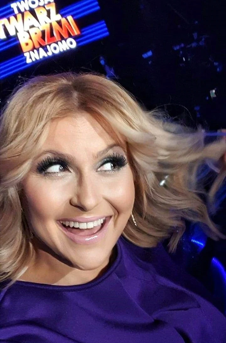 Katarzyna Skrzynecka odchodzi z "Twoja Twarz Brzmi Znajomo" Katarzyna Skrzynecka odchodzi z "Twoja Twarz Brzmi Znajomo"