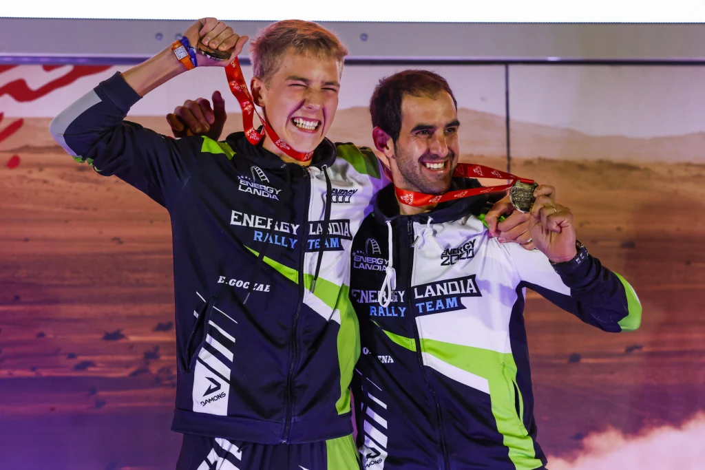 Eryk Goczał (z lewej) i jego pilot Eryk Goczał (z lewej) i jego pilot