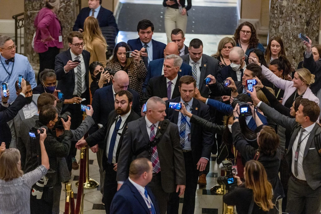 Kevin McCarthy nie uzyskał wymaganej większości głosów Kevin McCarthy nie uzyskał wymaganej większości głosów