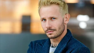 Mateusz Banasiuk na planie filmu "Wieczór kawalerski"