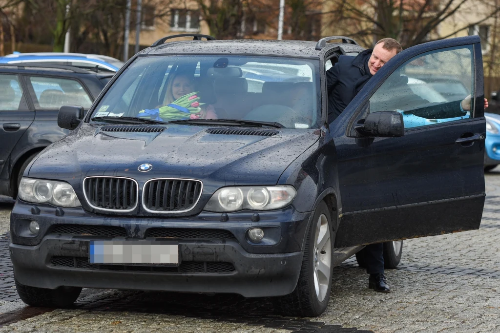 Jacek Kurski i Joanna w samochodzie