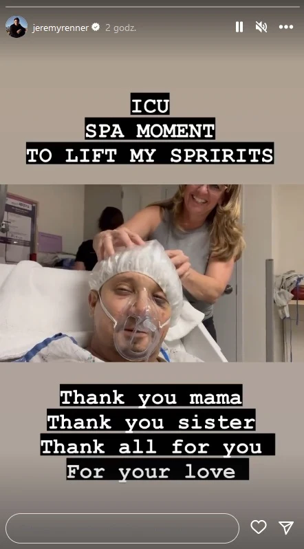 Siostra umyła głowę Jeremiemu Rennerowi Siostra umyła głowę Jeremiemu Rennerowi