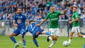 Adam Zrelak w meczu Lech Poznań - Warta Poznań