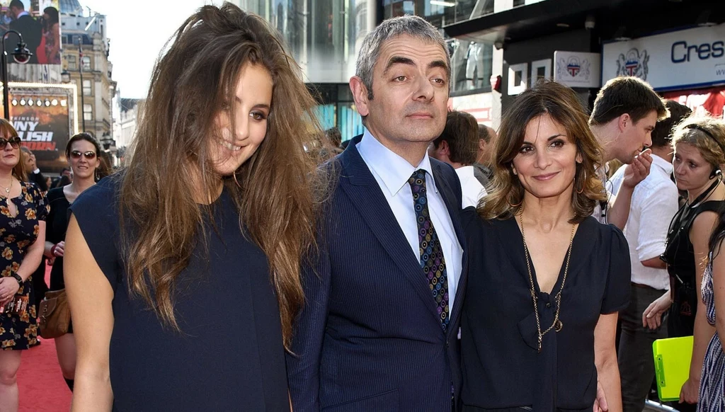 Rowan Atkinson z cóką Lily i byłą żoną (2011)