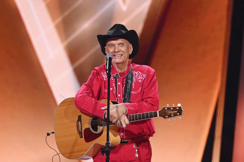 Adam Anusiewicz, uczestnik "The Voice Senior 4"  Adam Anusiewicz, uczestnik "The Voice Senior 4"