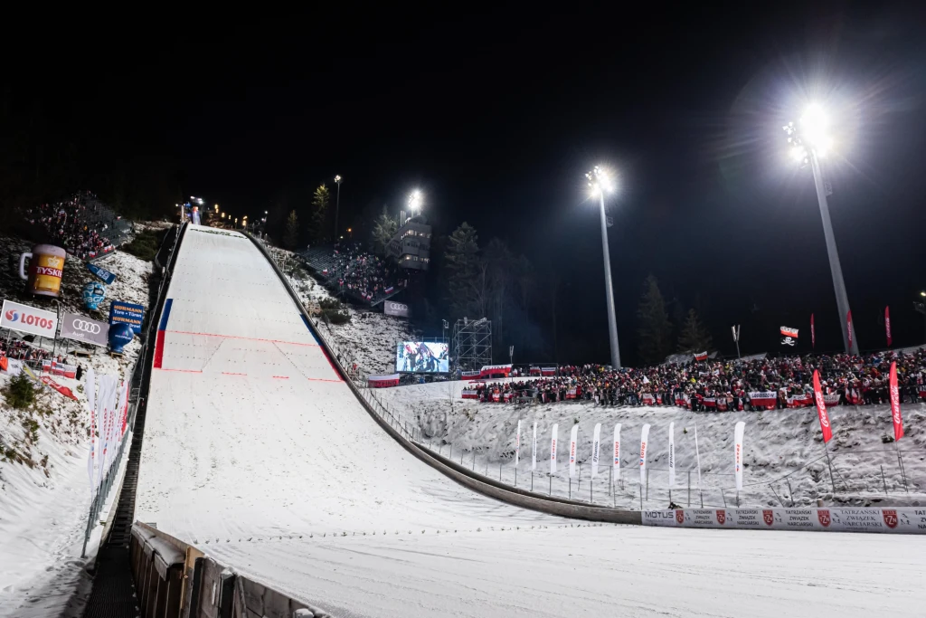 Wielka Krokiew im. Stanisława Marusarza w Zakopanem zimowej szacie (2022 rok) Wielka Krokiew im. Stanisława Marusarza w Zakopanem zimowej szacie (2022 rok)