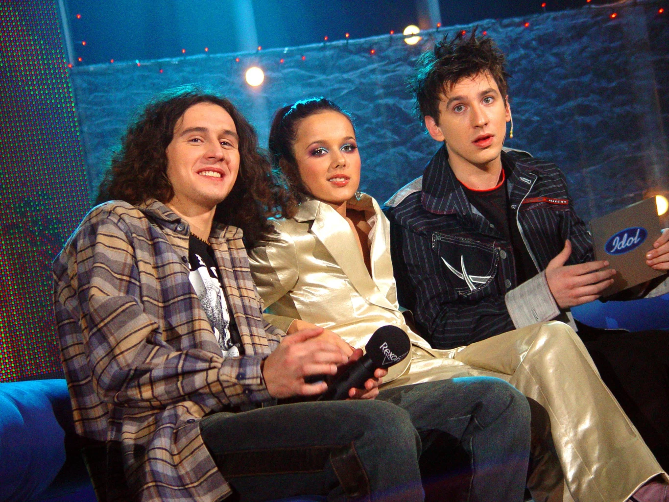 Finał trzeciego "Idola": Kuba Kęsy, Monika Brodka i prowadzący Maciej Rock - styczeń 2004 r. Finał trzeciego "Idola": Kuba Kęsy, Monika Brodka i prowadzący Maciej Rock - styczeń 2004 r.