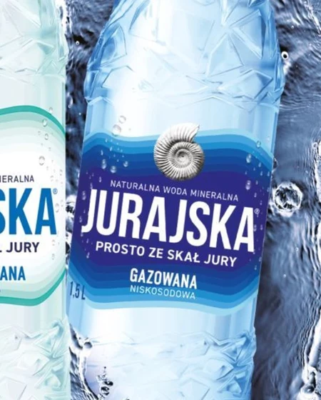 Jurajska Naturalna woda mineralna gazowana 1,5 l