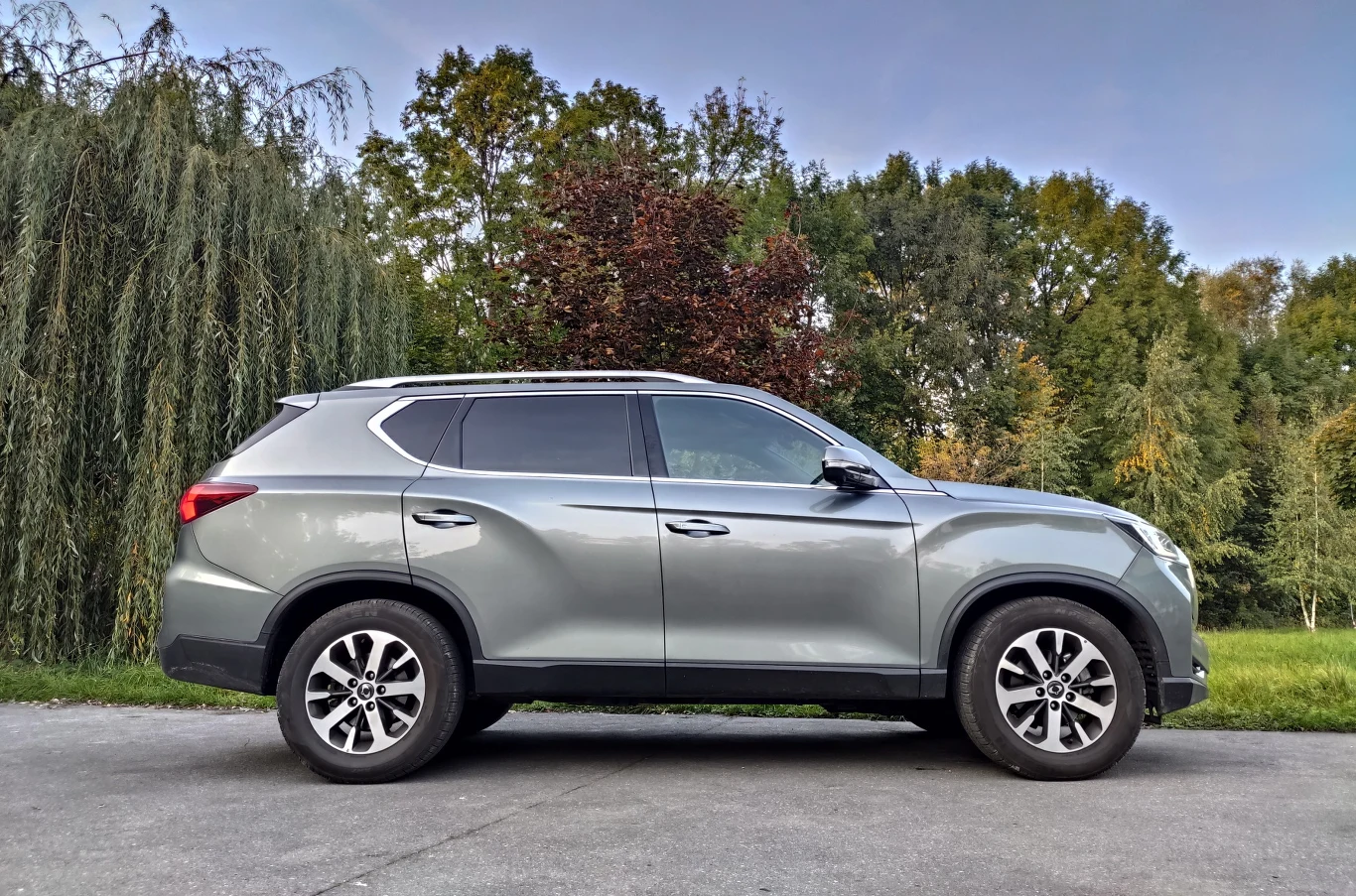 Dzip Rexton SsangYong Rexton. Przedstawiciel ginącego gatunku - Motoryzacja w ...