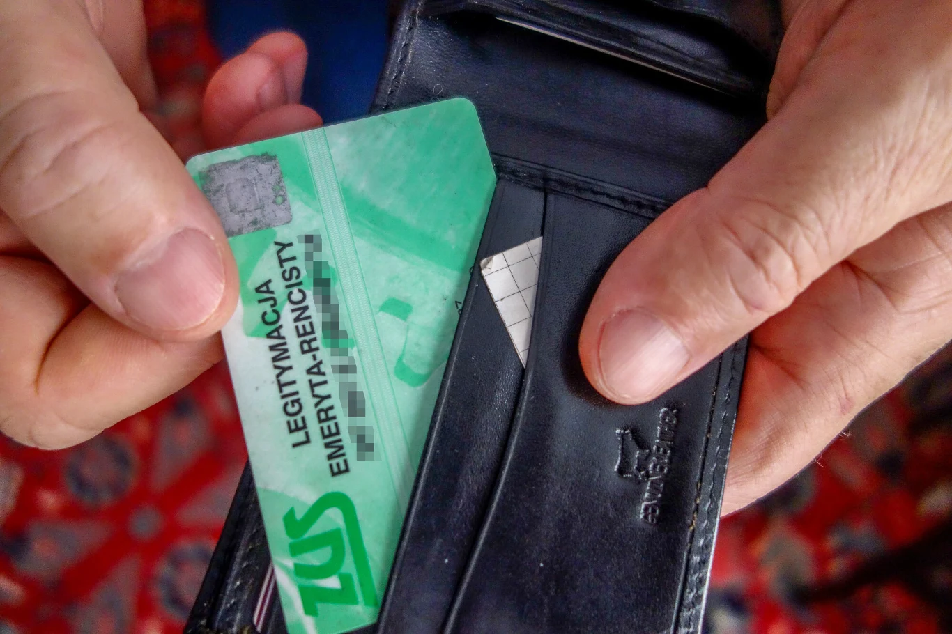 Od stycznia 2023 legitymacja emeryta i rencisty jest dostępny w aplikacji mObywatel. Plastikowe karty ZUS nadal będzie wydawał, ale na wniosek. Od stycznia 2023 legitymacja emeryta i rencisty jest dostępny w aplikacji mObywatel. Plastikowe karty ZUS nadal będzie wydawał, ale na wniosek.