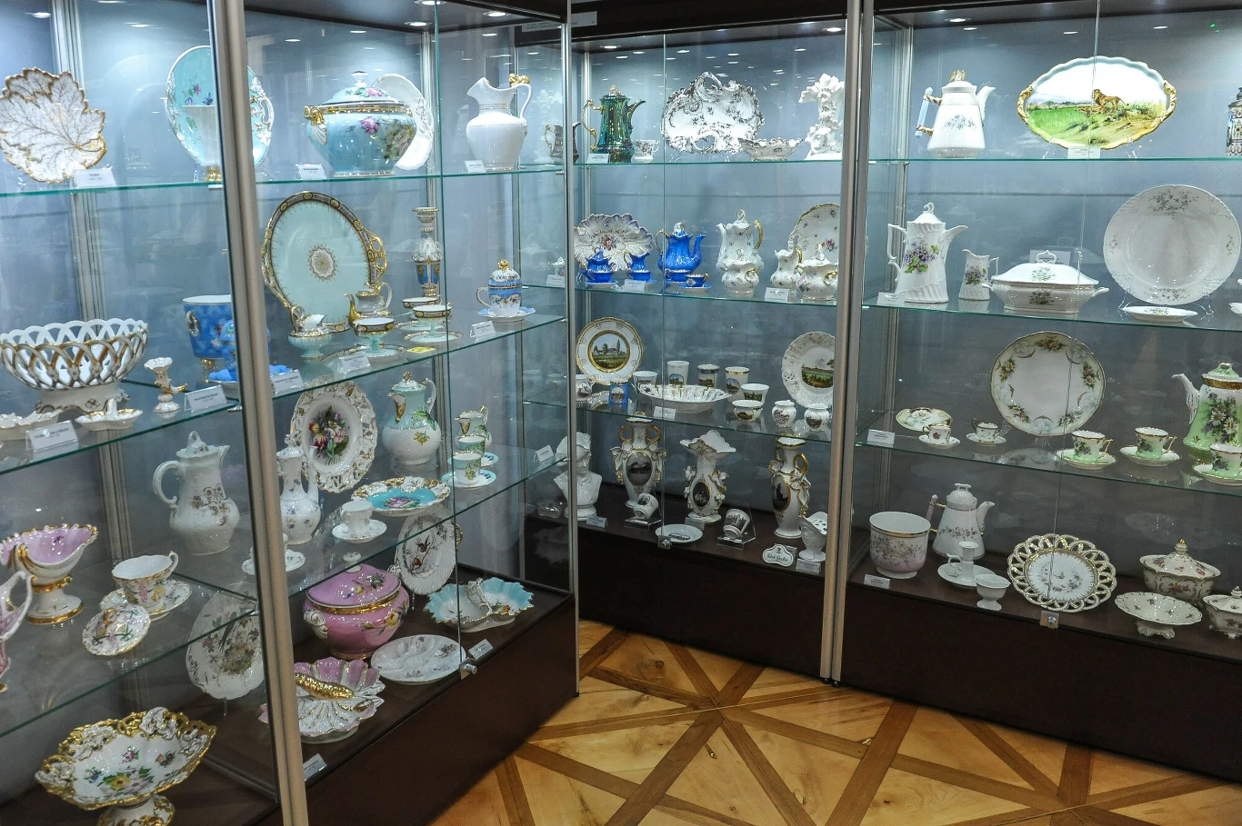 Dolnośląskie zakłady produkujące wyroby z porcelany upadają. Na zdj. Muzeum Porcelany w Wałbrzychu Dolnośląskie zakłady produkujące wyroby z porcelany upadają. Na zdj. Muzeum Porcelany w Wałbrzychu