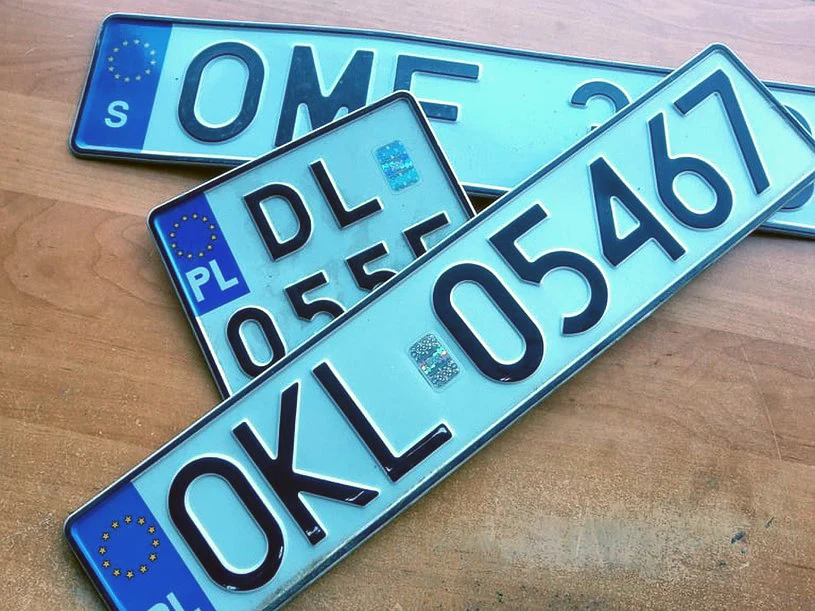 Pecha przynosi między innymi cyfra 0 na tablicach rejestracyjnych Pecha przynosi między innymi cyfra 0 na tablicach rejestracyjnych