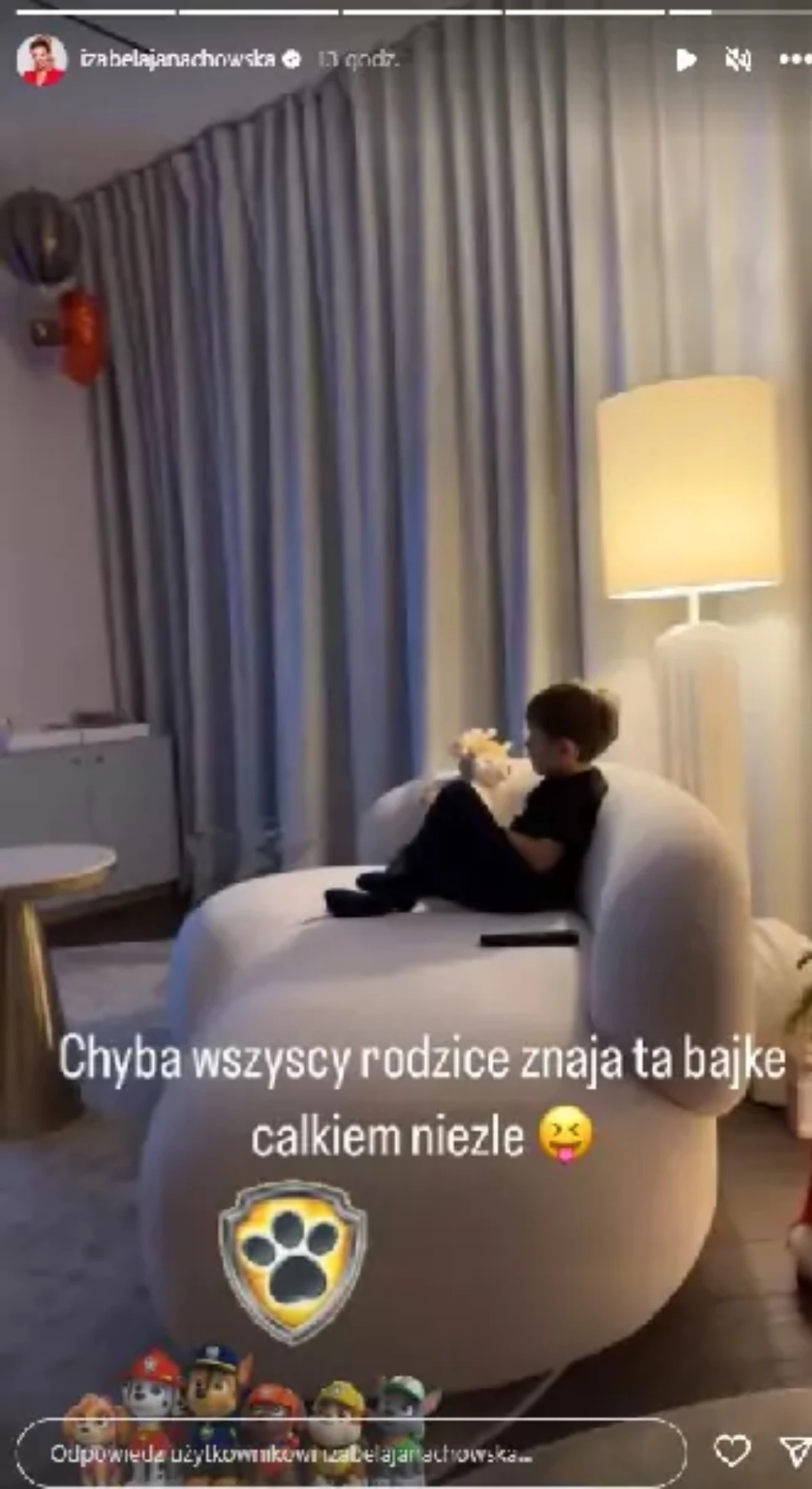 https://www.instagram.com/izabelajanachowska/?hl=pl https://www.instagram.com/izabelajanachowska/?hl=pl