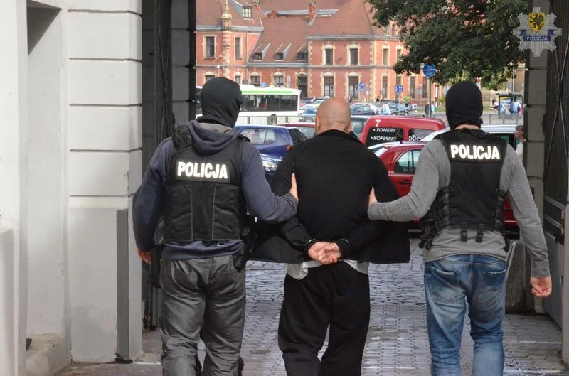 Doprowadzenie Krystka na przesłuchanie