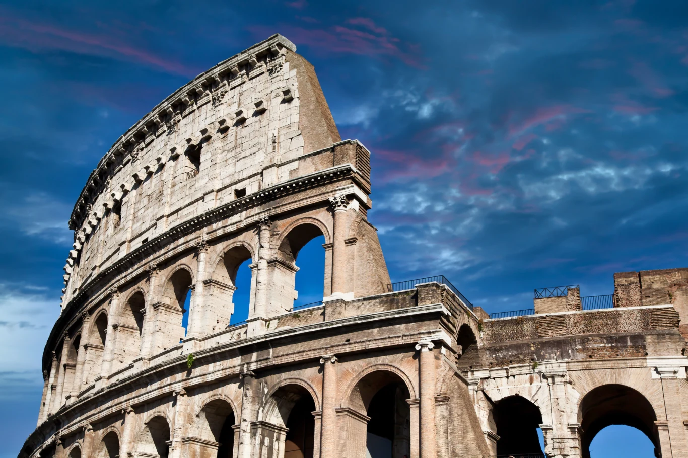 Koloseum w Rzymie. Koloseum w Rzymie.