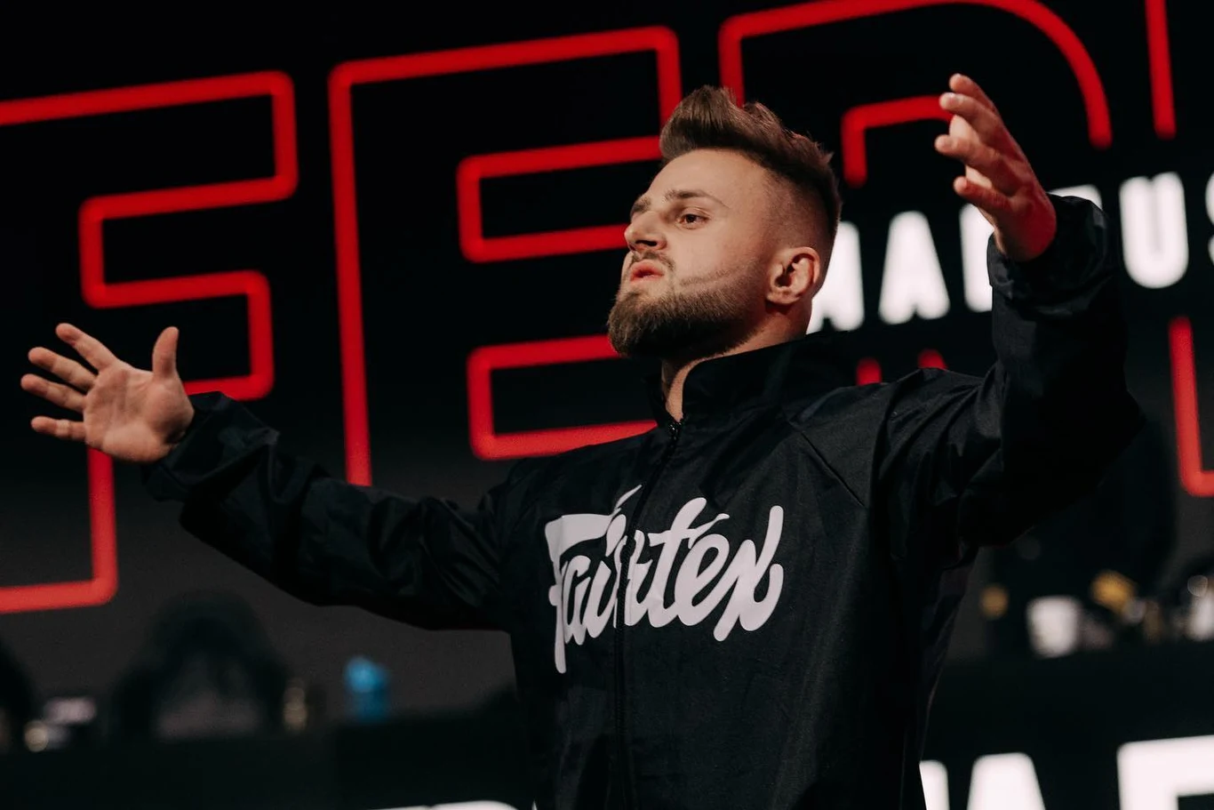 FAME MMA Amadeusz Ferrari