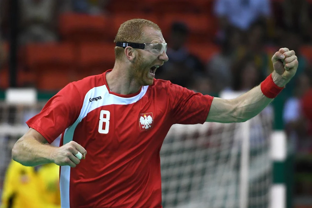 Karol Bielecki kontynuował karierę w specjalnych okularach Karol Bielecki kontynuował karierę w specjalnych okularach