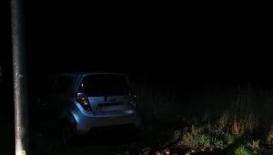 Nastolatkowie "ukryli" auto 