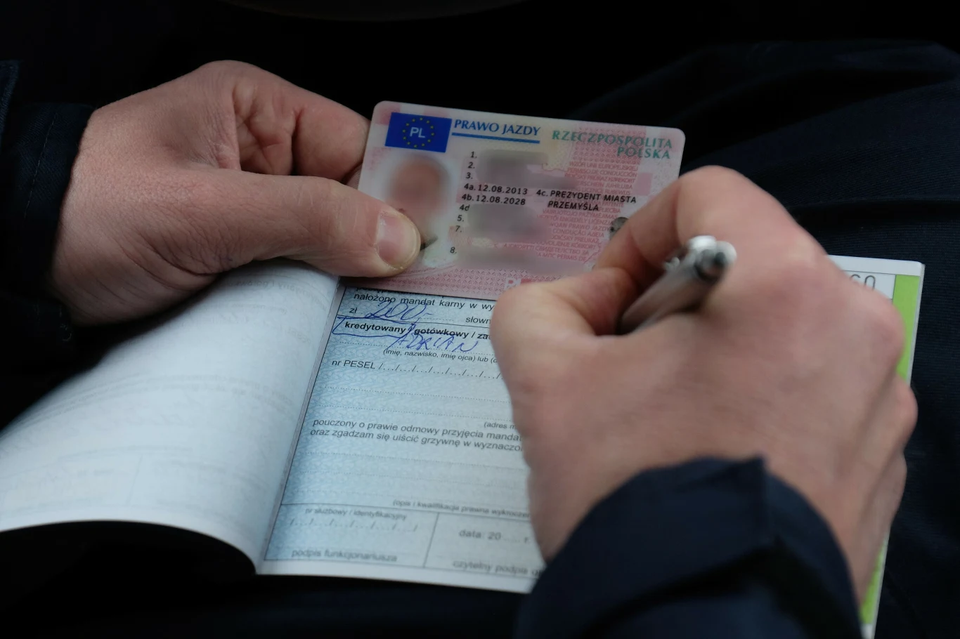 Kierowca, który zlekceważy znak D-47 i np. doprowadzi do kolizji, zostanie ukarany mandatem